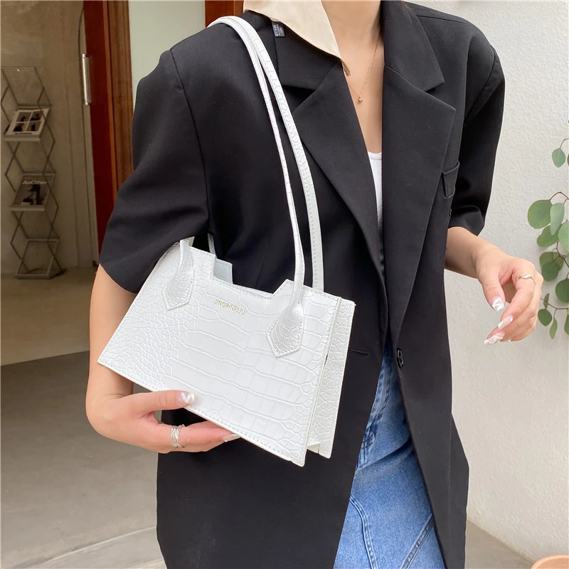 Bolsa Quadrada Pequena Portátil de Ombro, Nova Moda Primavera Verão. Ideal para um look moderno e elegante, perfeita para o dia a dia. — foto 9