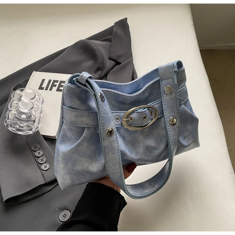 Title 9, Bolsa crossbody de verão com ombros plissados e...