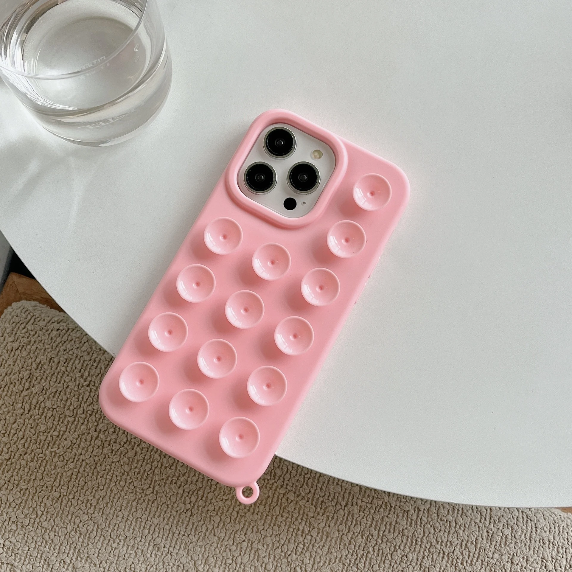 Title 6, Jednobarwne silikonowe etui na telefon w kształ...