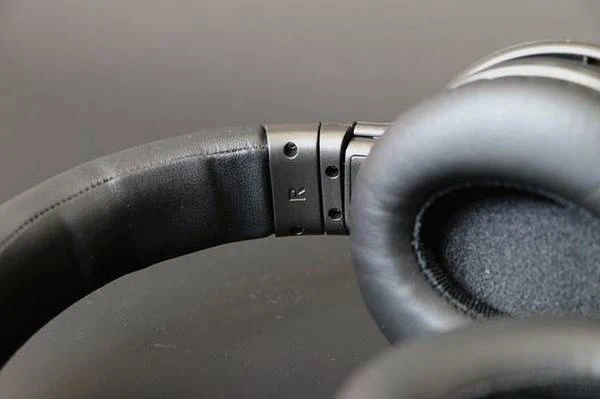 Title 11, Mens wireless Bluetooth headset perfect for ca...