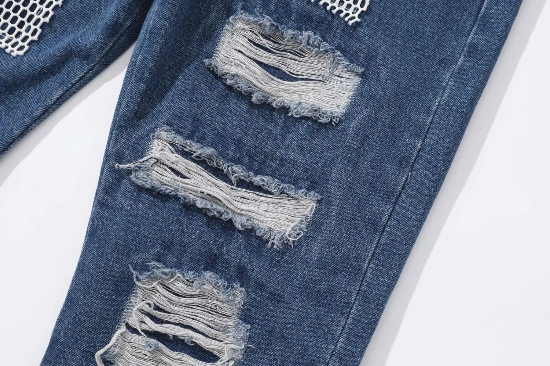 Jeans Heavy Industry Hole & Patch uomo, robusti e resistenti, con strappi e toppe, per un look audace e di tendenza, stile industriale. — foto 19