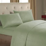 Jogo de cama simples de quatro peças em cetim imitação cor lisa com listras. Conjunto de cama multi-cores, perfeito para seu quarto. — foto 2