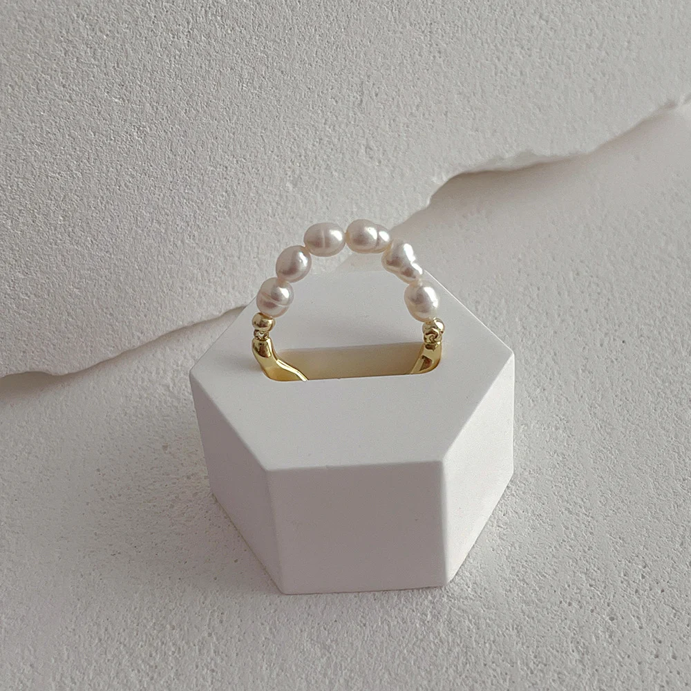 Anel de dedo indicador com pérola barroca simples. Joia elegante e natural. Perfeito para uso diário. Adicione um toque sofisticado ao seu look. — foto 8