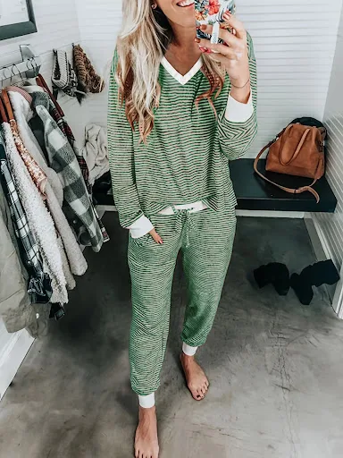 Title 4, Striped Color Contrast Patchwork V-neck Long Sl...