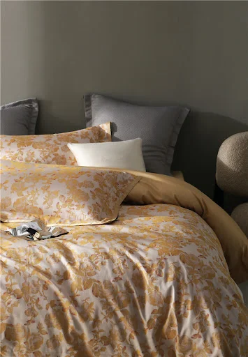 Title 21, American Retro Style Long-Staple Cotton Yarn-Dy...