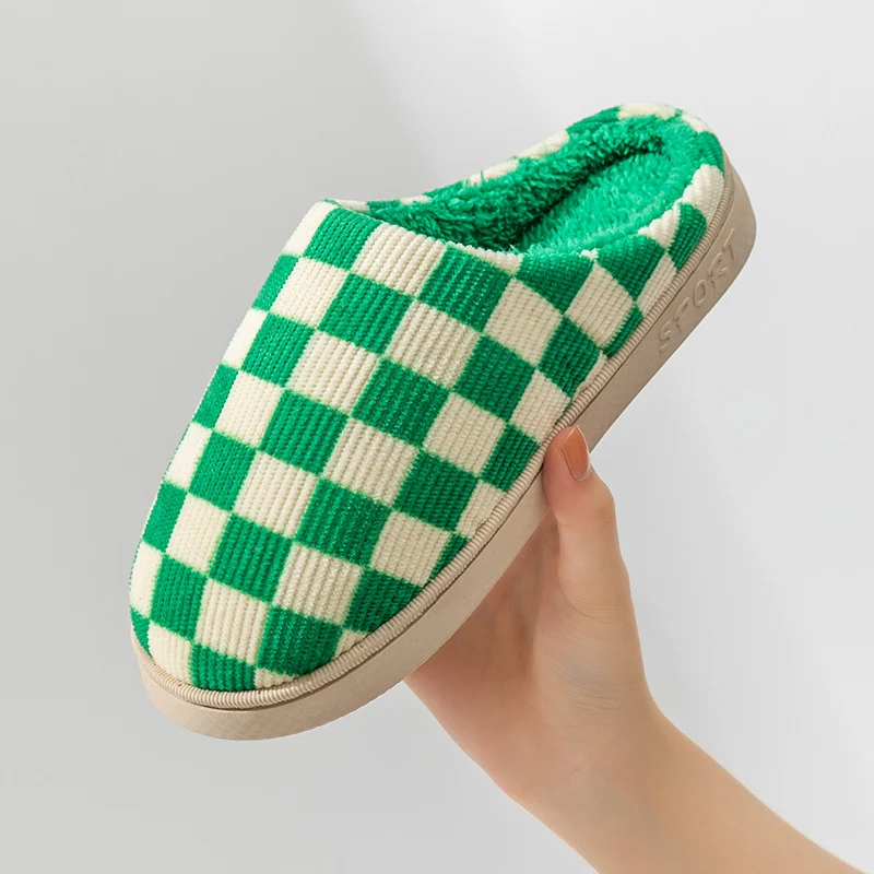 Chinelos Degradê de Pelúcia para Inverno Femininos Sapatos de Quarto Confortáveis e Quentinhos para Uso Doméstico Perfeito para Relaxar — foto 10