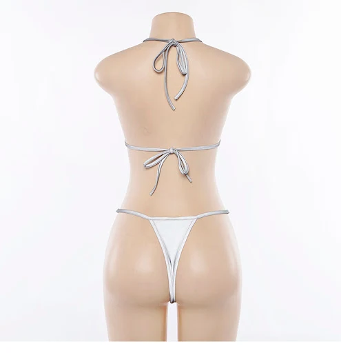 Title 4, Kadın plajı yansıtıcı bikini. Gündüz ve gece pl...