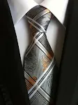 Terno masculino com gravata para um visual sofisticado. Perfeito para eventos formais, este conjunto garante elegância e um toque de classe em qualquer ocasião. — foto 67