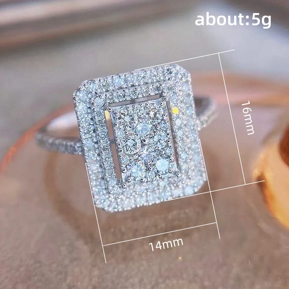 Anel feminino luxuoso com diamantes completos, micro cravejado. Joia elegante para ocasiões especiais, realce sua beleza. — foto 1