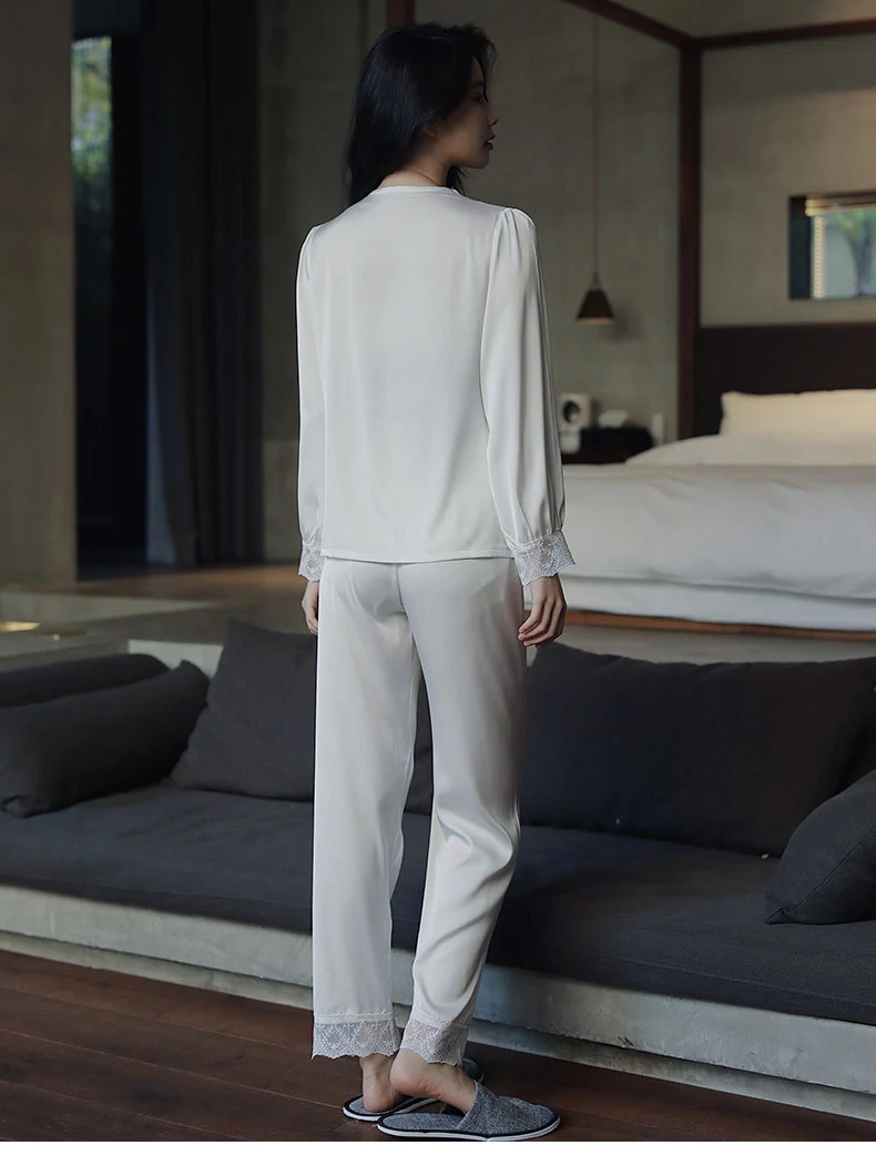 Ice silk huispak met lange mouwen in grote maten, zoete windstijl, ideaal voor comfortabel loungen en ontspannen thuis. — foto 5