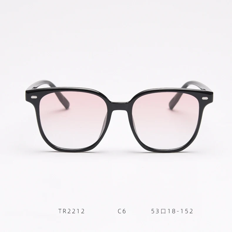 STreet Shot Men and Women's Sunglasses, Large Frame, No Makeup Needed, Stylish Eye Protection for Everyone. — photo 7