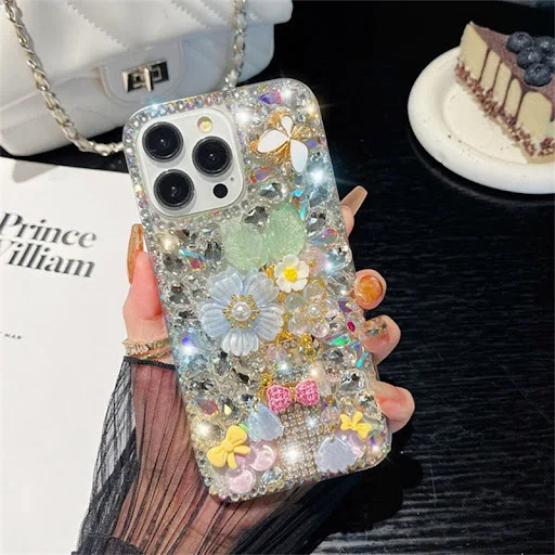 Title 1, Capa para celular com laço floral, strass e des...