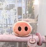 Bolso de peluche suave y cómodo ideal para llevar tus esenciales con estilo y darle un toque tierno a tu outfit diario o un regalo perfecto. — foto 1