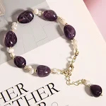 Pulseira de cristal roxo com design diferenciado para mulheres. Adicione brilho e elegância ao seu visual. Presente ideal e sofisticado. — foto 1
