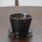 Akrilik Kahve Filtre Kupası ve Filtre Kağıdı Bu yeniden kullanılabilir filtre tutucu ile mükemmel kahvenin tadını çıkarın. Evde kolayca lezzetli kahve hazırlayın. — Fotoğraf 5