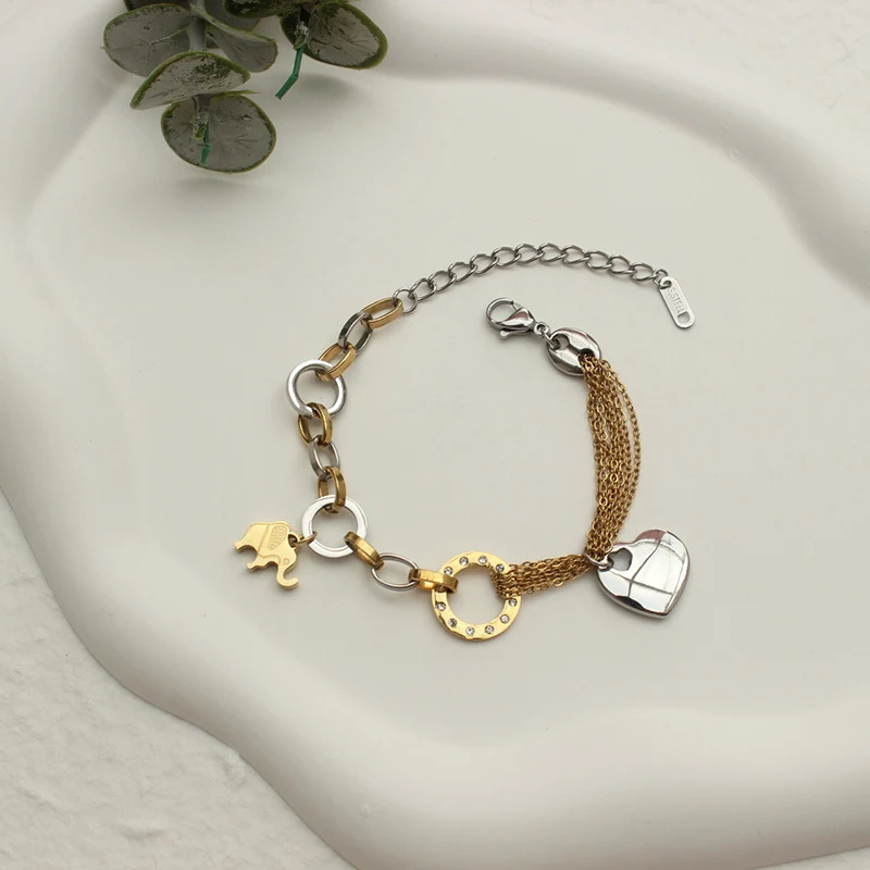 Pulseira de titânio estilo europeu com elefante em relevo e cores contrastantes, design estéreo, para um visual marcante e elegante. — foto 5