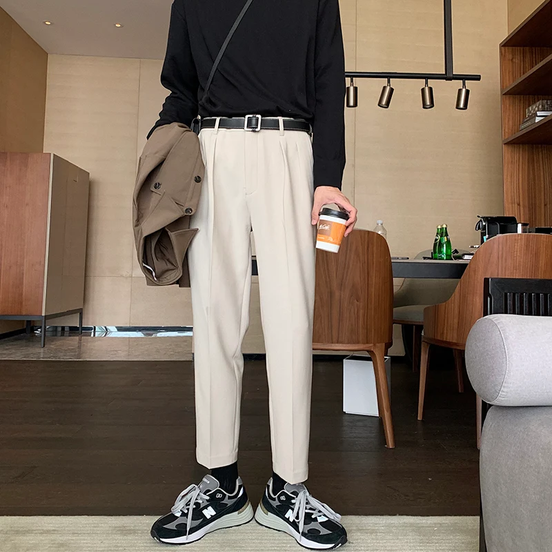 Men's loose fit cropped trousers suit trousers. Comfortable and stylish, perfect for a relaxed look. Ideal for warmer we — photo 4