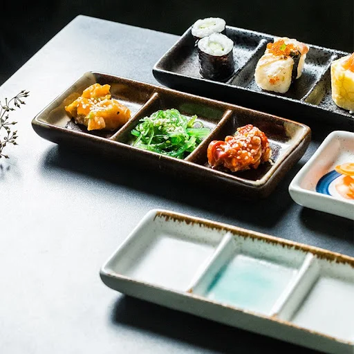Title 3, Three Grid Ceramic Dish with Vegetable Sauce Pe...