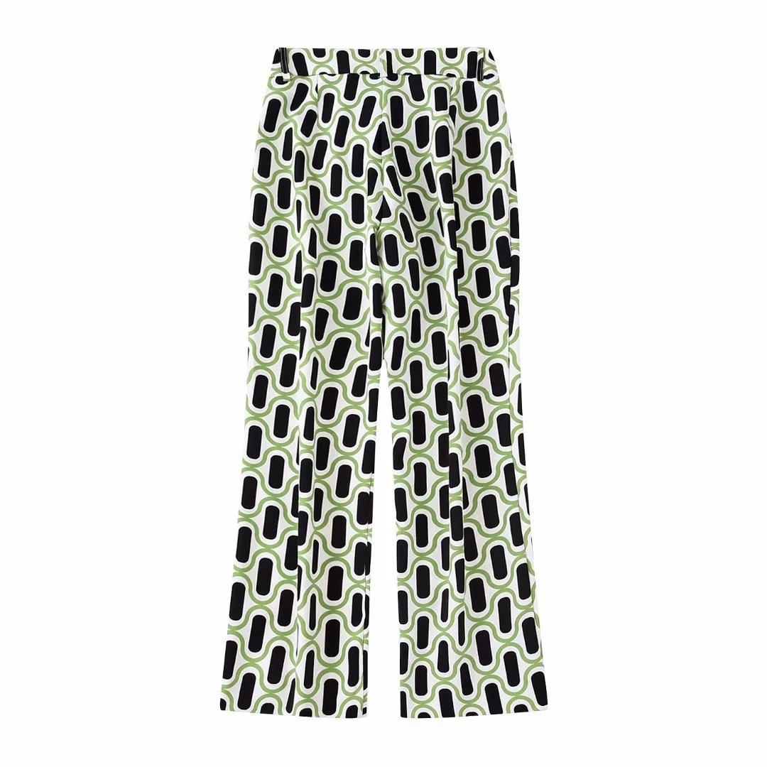 Women's Lapel Casual Geometric Printed Shirt – a stylish and comfortable choice for everyday wear. Enjoy a modern look w — photo 3