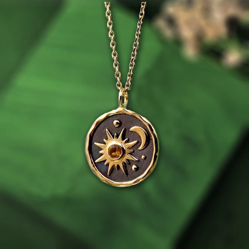 Colar com Pingente Retrô Boêmio Sol e Lua Joia – Adicione um toque vintage e místico ao seu visual, presente ideal para ela. — foto 8