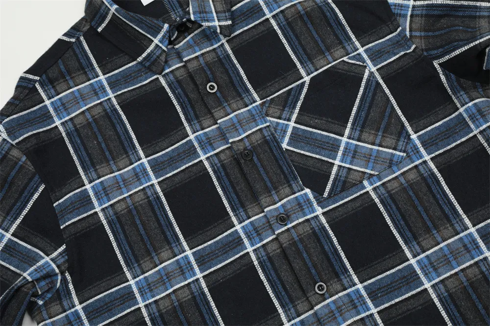 Title 8, Camisa masculina bordada com letras xadrez Prim...