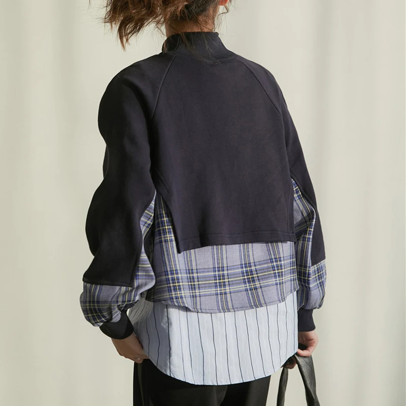 Camicetta maglione in due pezzi stile college finto design asimmetrico — foto 2