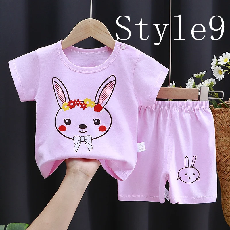 Kinderkleding set met korte mouwen, gemaakt van katoen, comfortabel en ademend, perfect voor zomerse dagen en spelen. — foto 12