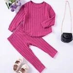 Conjunto casual de cor sólida e personalidade para meninas. Perfeito para um visual moderno e confortável, ideal para diversas ocasiões e atividades. — foto 1
