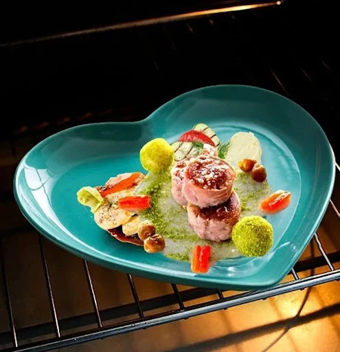 Title 2, Microwave Oven Love Plate for household dessert...