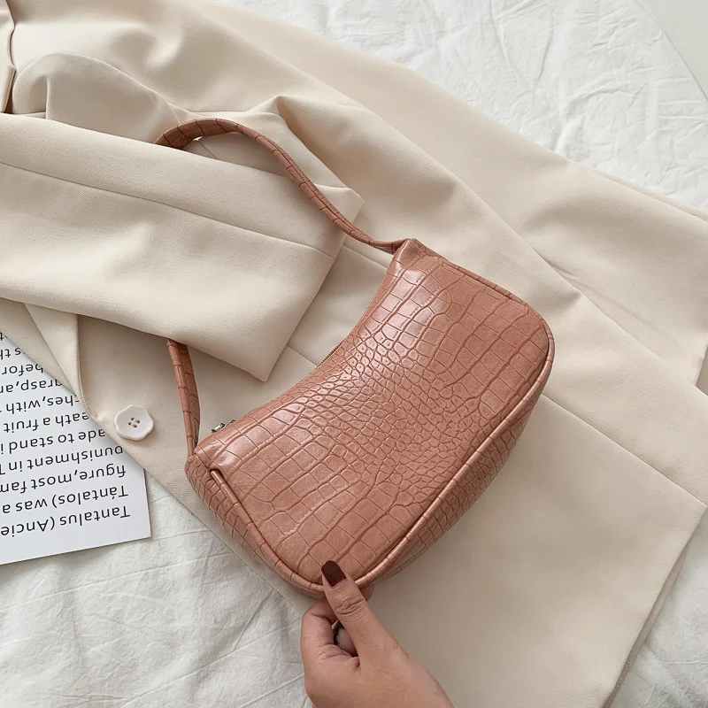 Bolsa de ombro fashion, cor sólida, superfície macia, pequena e quadrada. Perfeita para combinar com tudo, elegante e funcional para o dia a dia. — foto 5