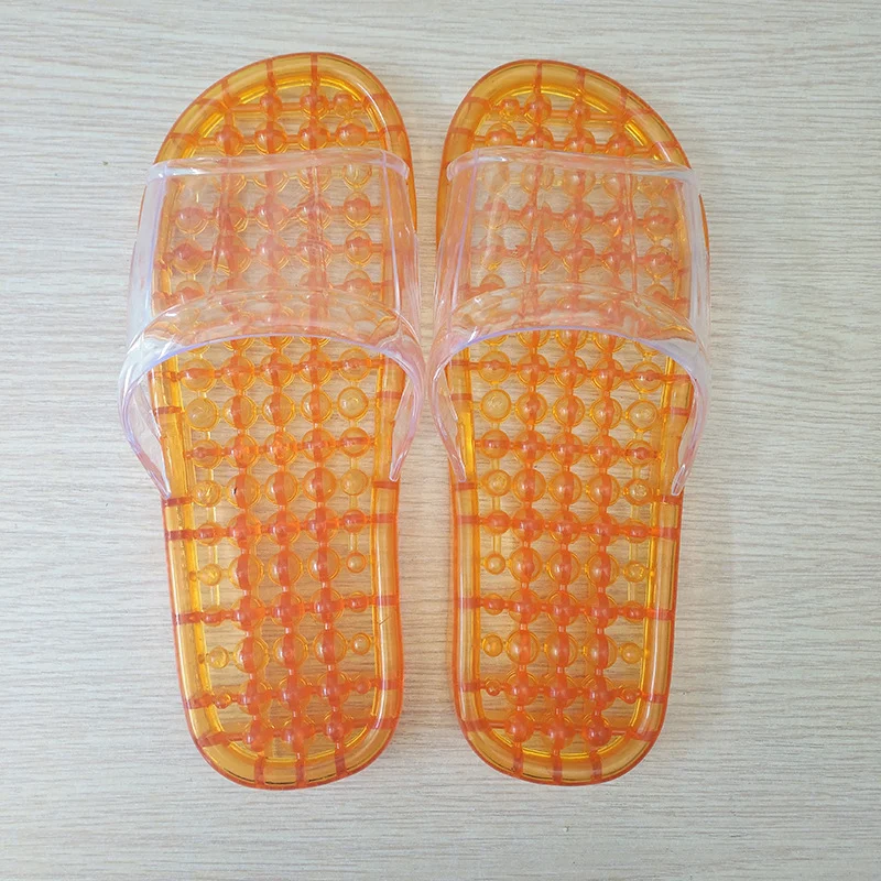 Chinelos de plástico antiderrapantes para banho com massagem de verão, ideais para uso interno, proporcionando conforto e segurança. — foto 4