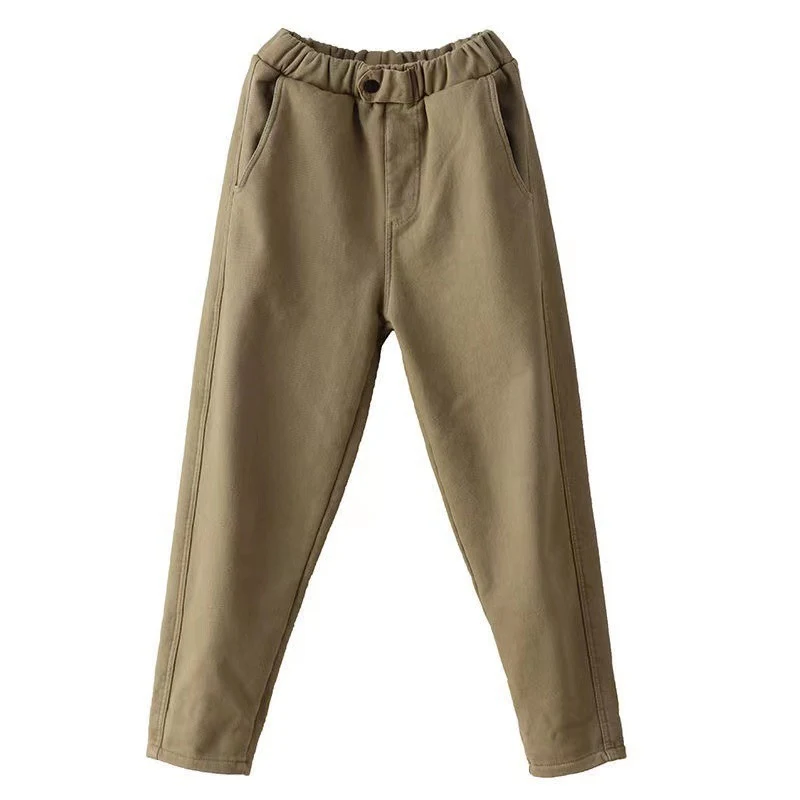 Title 6, Moda devojka sa somotskim harem pantalonama