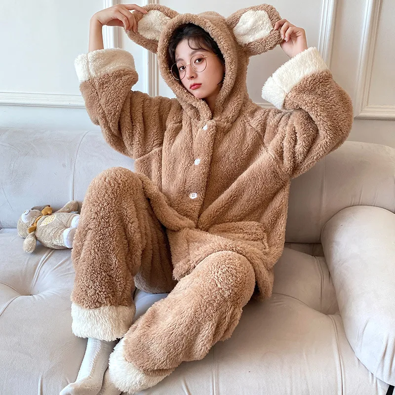 Cute Hooded Girl Can Wear Home Clothes Outside — photo 5