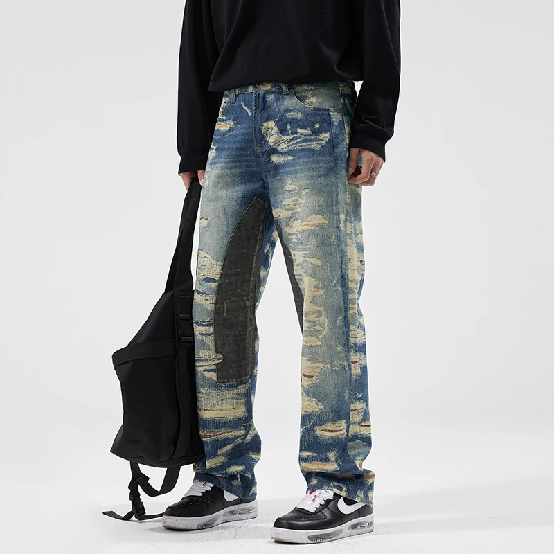 Calças jeans retas estampadas e lavadas, moda de rua com personalidade, perfeitas para um visual moderno e estiloso no dia a dia. — foto 21