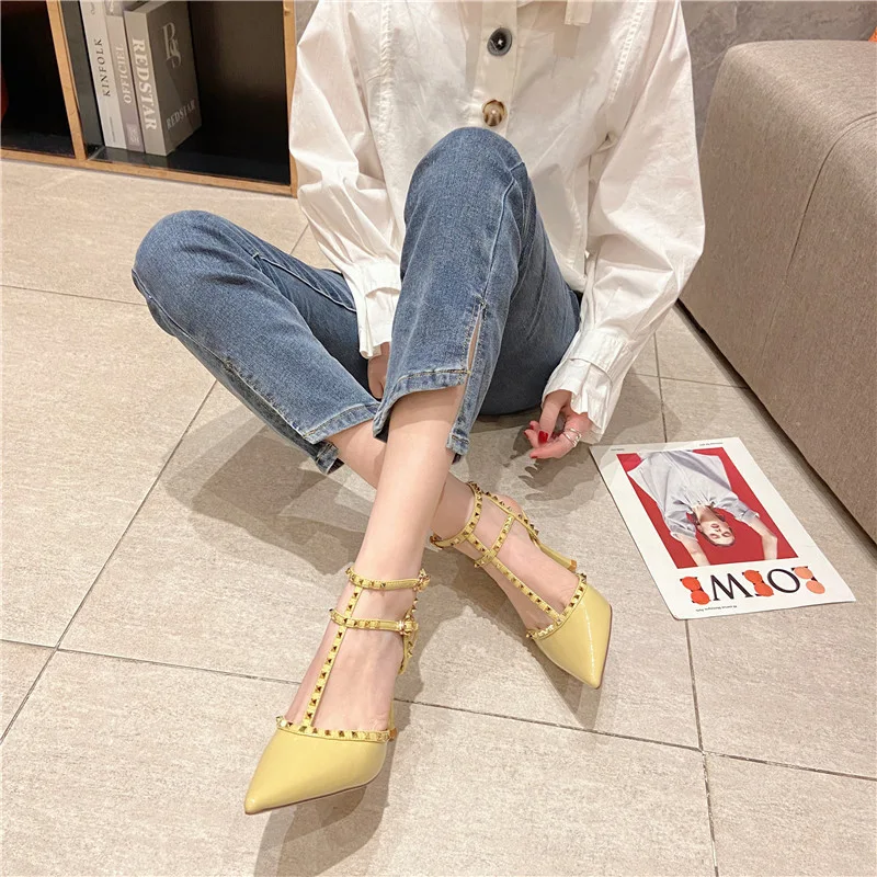 Title 5, Spitse Rivet High Heels Super High Heel. Statem...