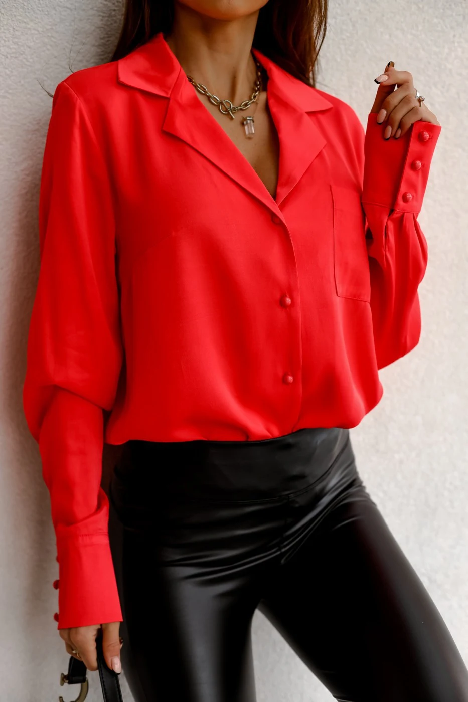 Title 2, Ladies Explosive Long Sleeve Suit Collar Shirt