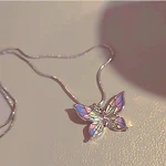 Colar de Borboleta Colorido Arco-Íris Corrente Clavicular Exclusiva Joia de Moda Sofisticada Realce Sua Beleza com Este Acessório Encantador — foto 3