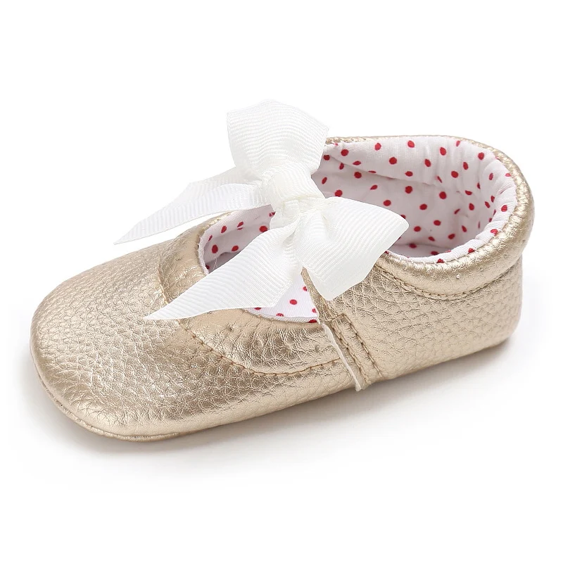 Sapatos de Bebê Sola Macia PU Princesa. Conforto e elegância para os pezinhos da sua bebê. Perfeitos para princesinhas em ocasiões especiais. — foto 2