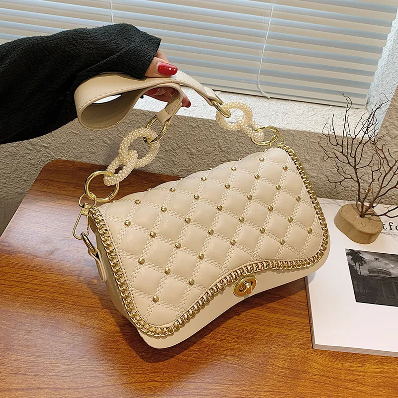 Title 6, Fashionable Messenger Single Shoulder Underarm ...