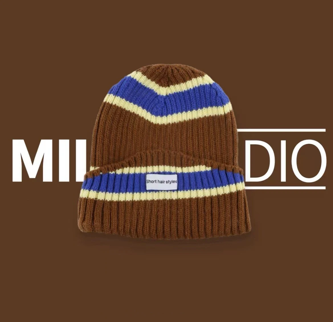 Gorro de tricô listrado de outono e inverno com cores contrastantes, ideal para aquecer e adicionar estilo aos seus dias frios. — foto 7