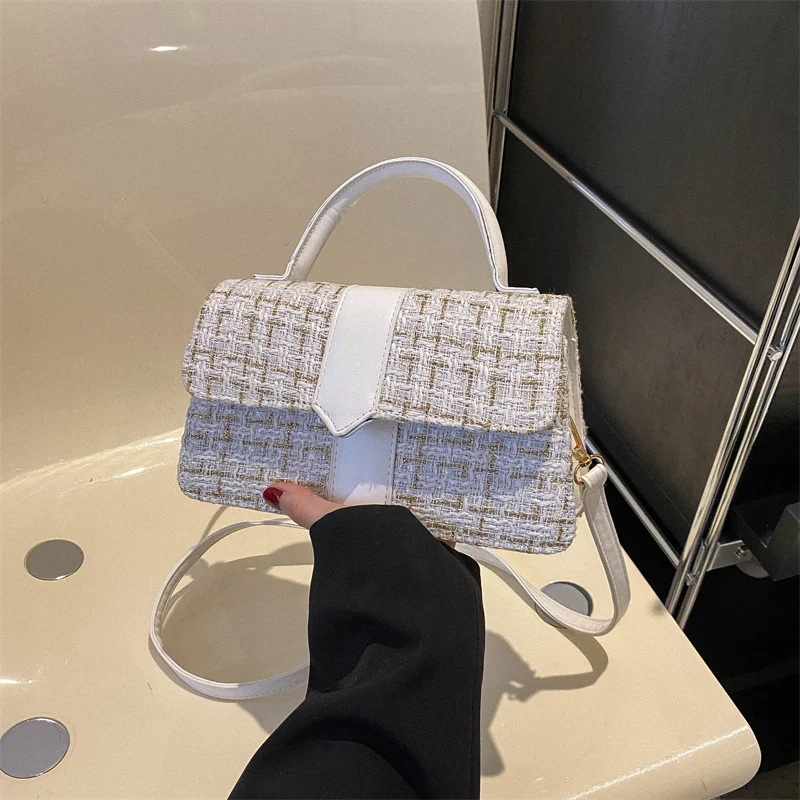 Bolso bandolera coreano para mujer, moderno y texturizado, con un solo hombro. Elegancia y estilo para tu día a día. — foto 6
