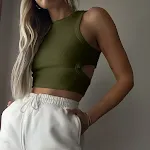 I-vormige mouwloze top voor dames, kort en hol, ideaal voor een stijlvolle en luchtige zomerlook en perfect voor warme dagen — foto 3