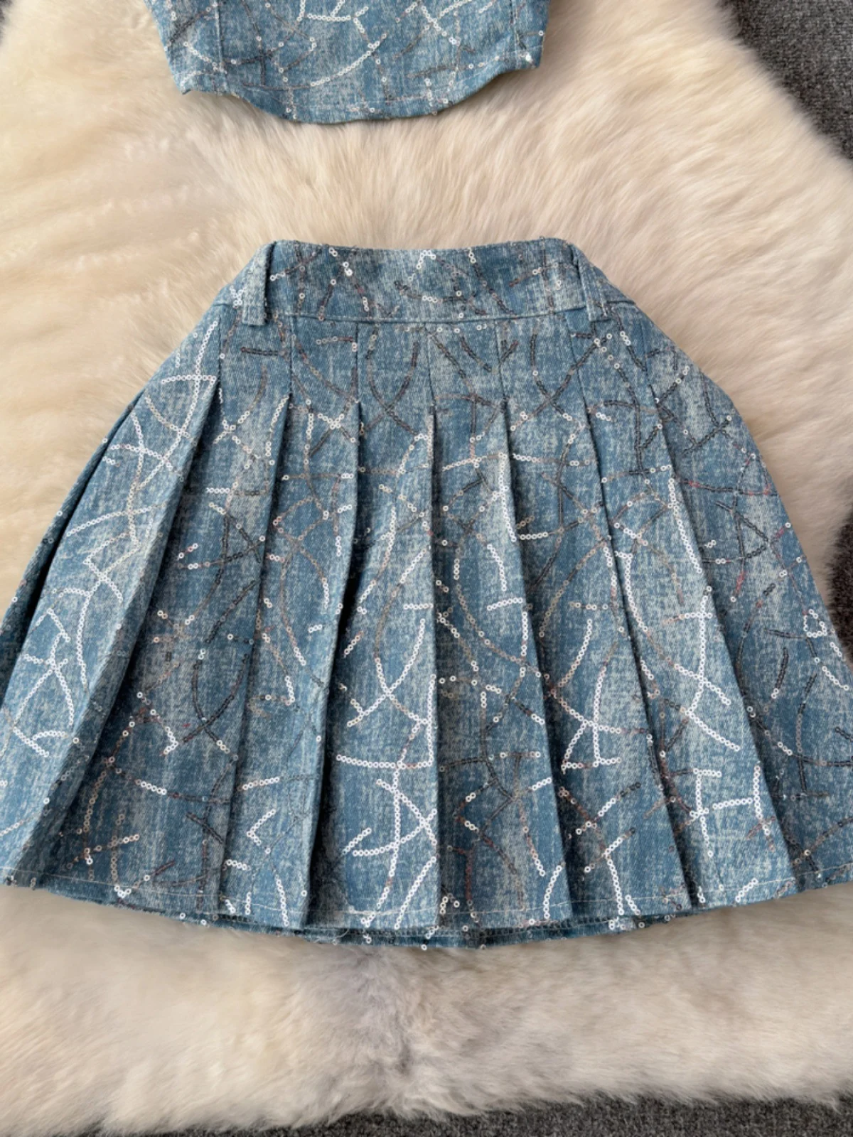 product image - 3