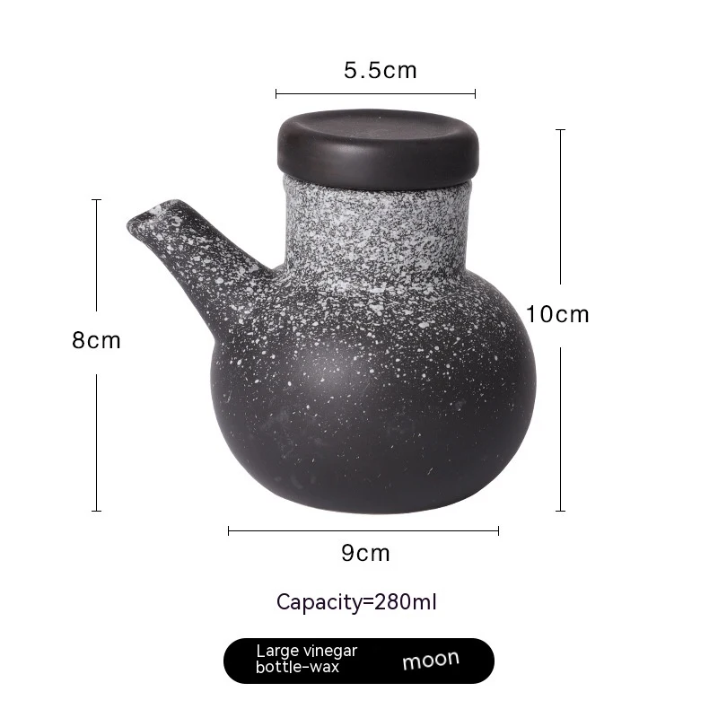 Creative Japanese ceramic seasoning pot and household vinegar bottle. Stylish design for your kitchen. Keep your spices — photo 1