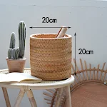 Mesa de café de rattan vietnamita tecida à mão, com cesto e balde para armazenamento de controle remoto e objetos, elegante e funcional. — foto 2