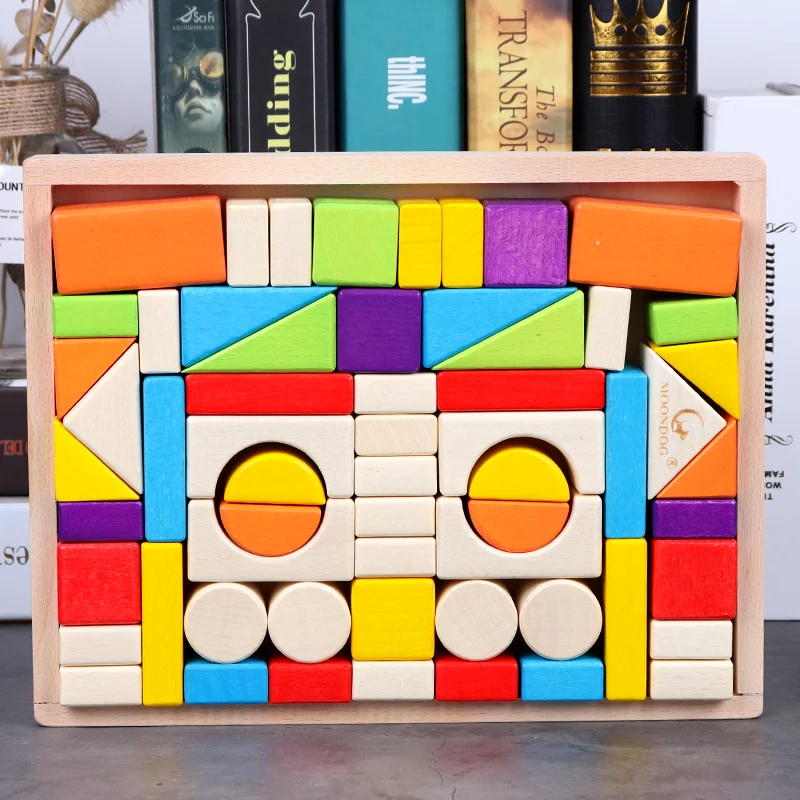 Title 5, Blocos de construção de brinquedo em balde de m...