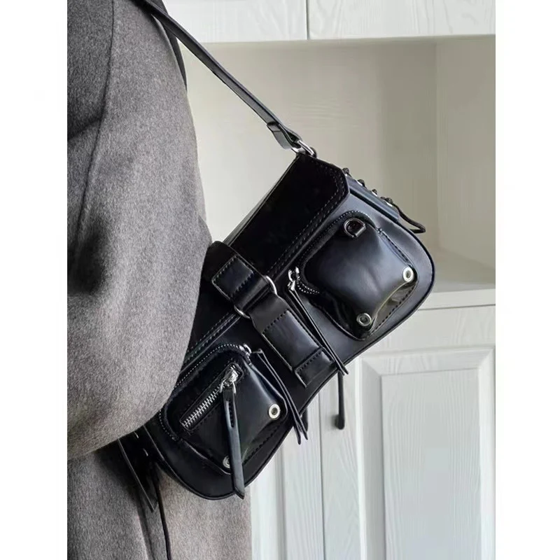 Nova Bolsa de Ombro Única Pequena para Motocicleta Fecal Stick, ideal para levar o essencial com facilidade, confortável e prática para motociclistas. — foto 5