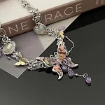 Colar com pingente de borboleta, costura e gota d'água com tassel, o sonho da garota doce e estilosa para um toque charmoso e moderno. — foto 6