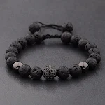 Pulseira masculina com contas de lava tecida com pavê de zircônia CZ, design estiloso e moderno, acessório chave. — foto 1