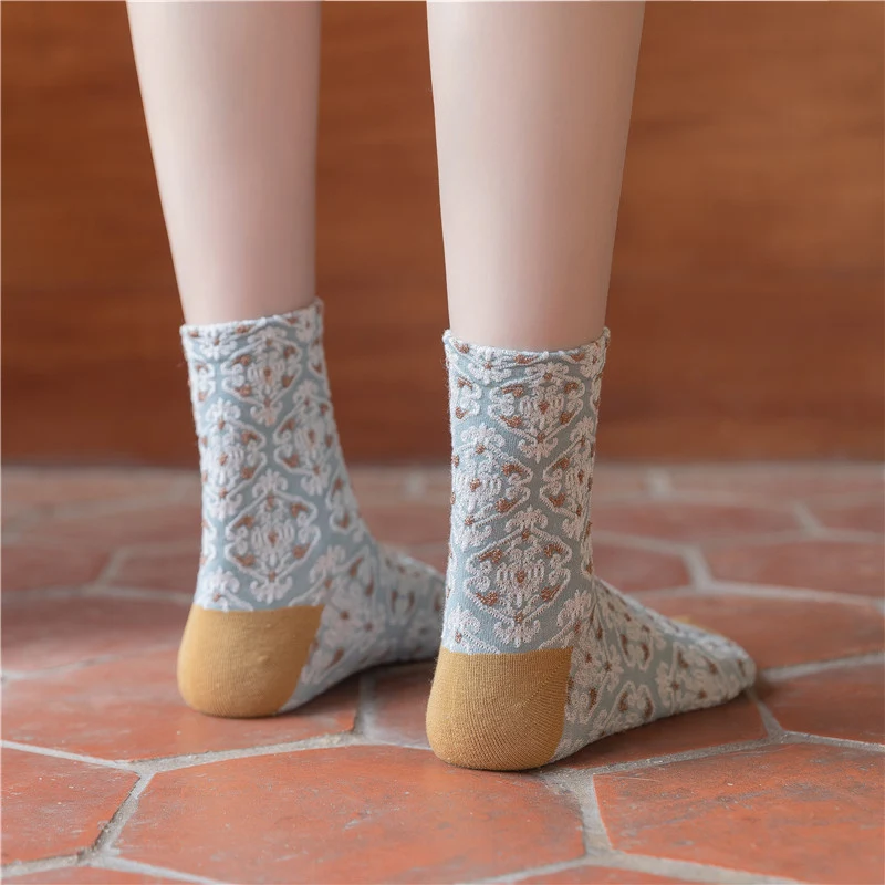 Title 2, Palace Style Green Middle Tube Retro Autumn And...